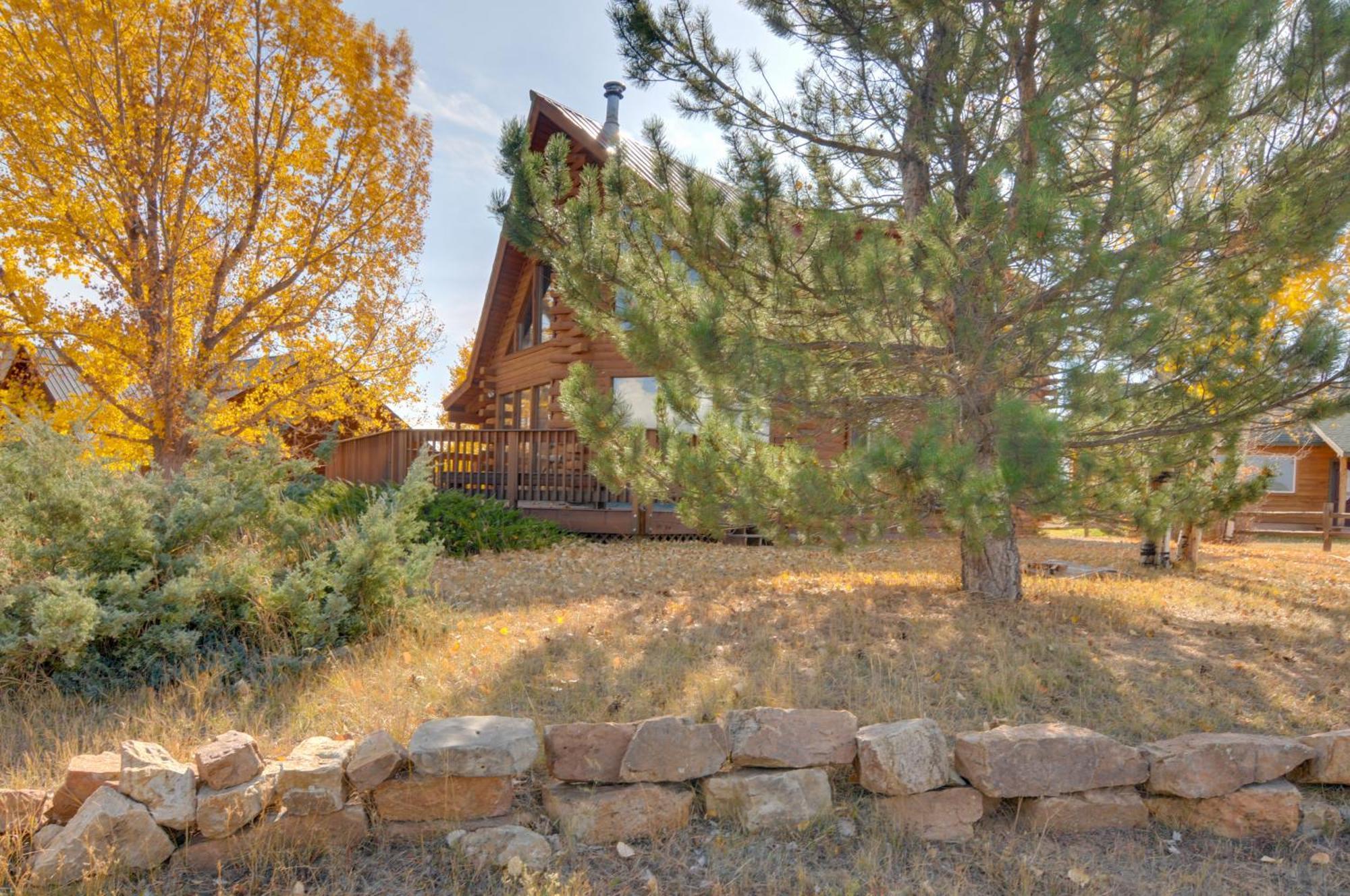 Rustic Village Lake Cabin Escape With Deck And Grill! Pagosa Springs Kültér fotó